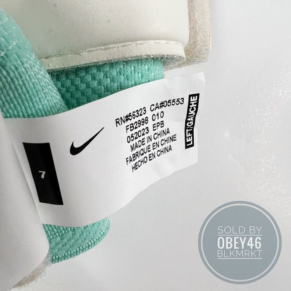 Nike Grip 3 Goalkeeper Gloves Football/Soccer FB2998-010 Size 7 - Picture 4 of 4